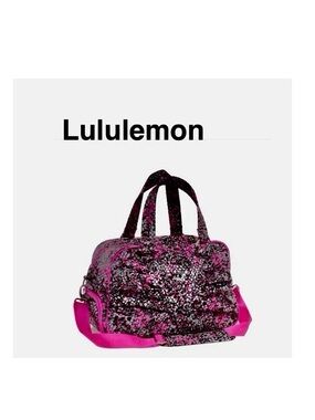 Ivivva take me to the gym duffle bag in excellent condition pink 20L⭐️⭐️⭐️⭐️⭐️